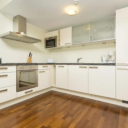 Apartment Downtown - Narva Mnt Tallinn