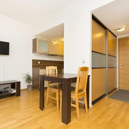 Apartment Downtown - Narva Mnt Tallinn